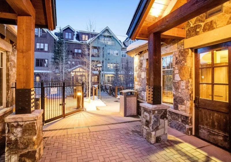 Luxury 2 Bedroom Breckenridge Vacation Rental With Stunning Mountain Views Just Steps From Historic Main Street Екстер'єр фото